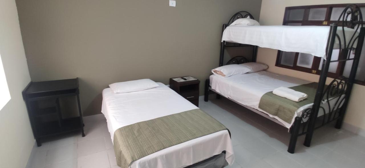 Amaca Host, Centro Historico, Independencia 249. Hotel Санта Крус де ла Сиера Екстериор снимка