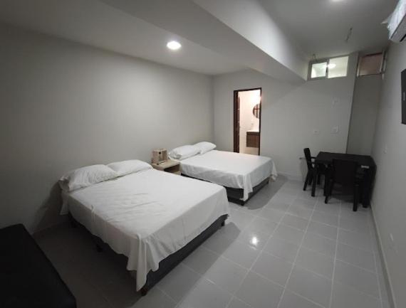 Amaca Host, Centro Historico, Independencia 249. Hotel Санта Крус де ла Сиера Екстериор снимка